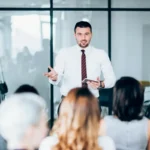 El poder del upskilling y reskilling en la comunicación estratégica de 2026