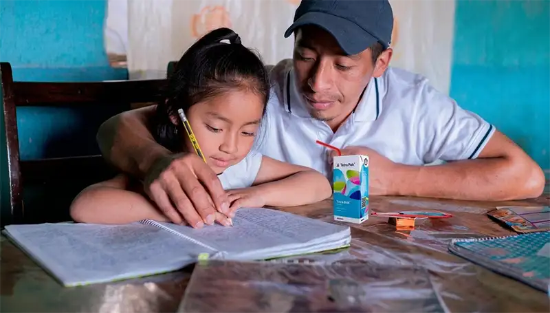 Tetra Pak alimentación escolar alumnos México