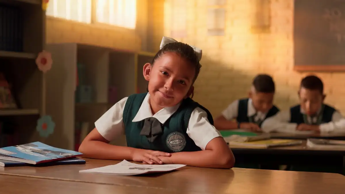 Lincoln apoya aniversario Escuelas Ford